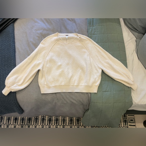 LIKE NEW - Free People - Found My Friend Pullover in Small Cream Boucle - Picture 3 of 6